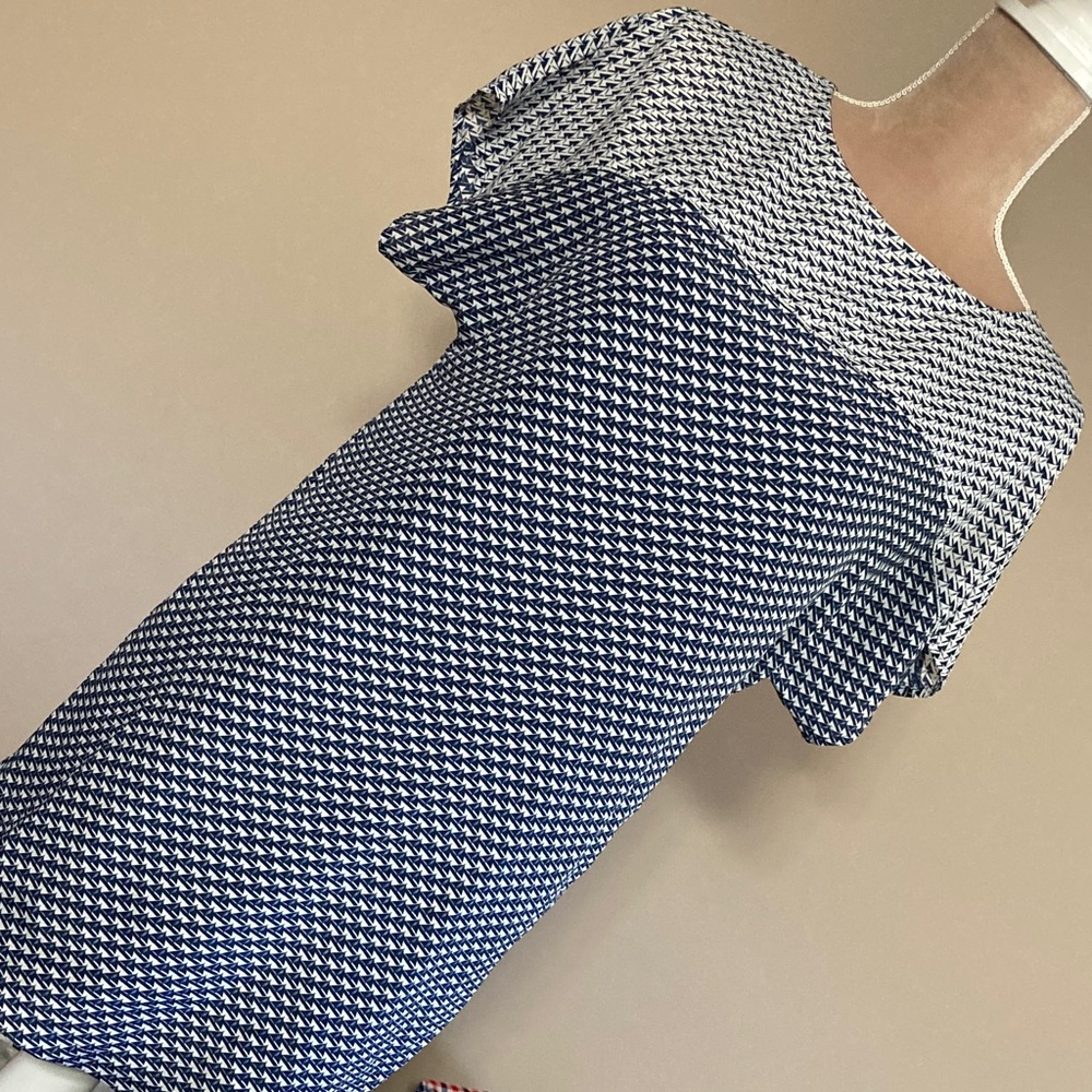 ⭐️⭐️ Forever 21 Navy and White Tiny Sailboat Print Shift Dress - Size Small